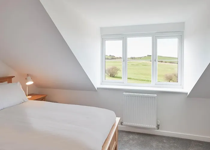 Host & - Highfield House * Whitby