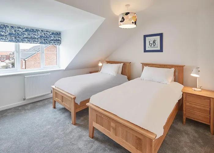 Host & - Highfield House * Whitby