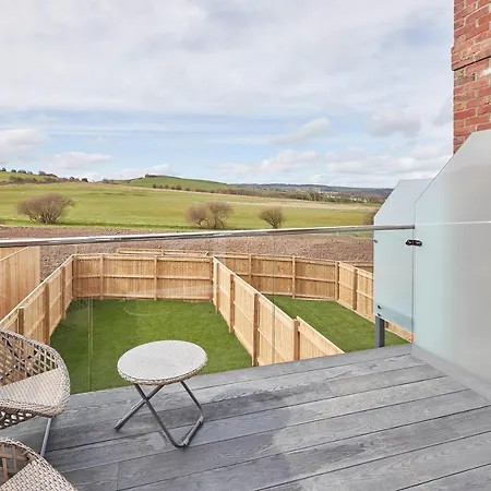 펜션 Host & - Highfield House *