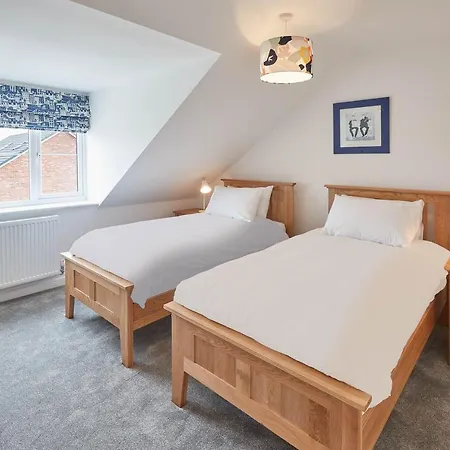 Host & - Highfield House * Whitby