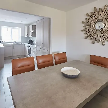 Holiday home Host & - Highfield House *